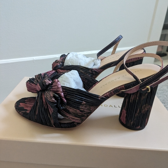 Loeffler Randall Camellia size 8 - Picture 4 of 5